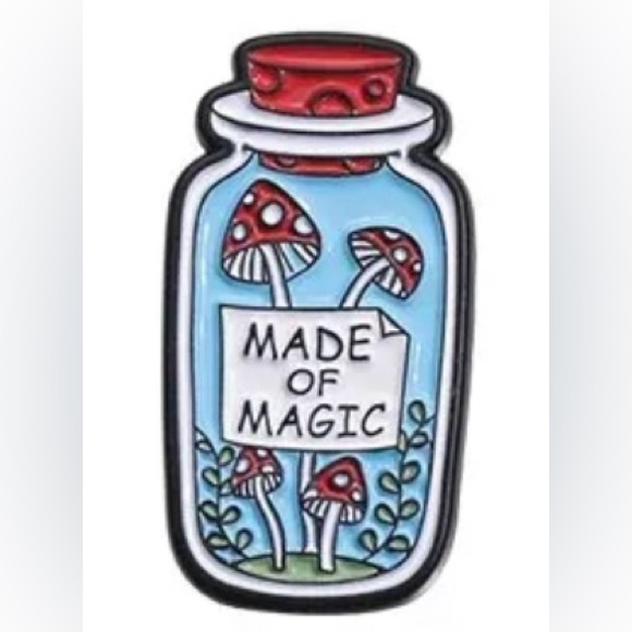 $2 PIN/BROOCH. ENAMEL/METAL. NEW. $2 WITH ANY $10 ORDER OR MORE - Picture 2 of 16